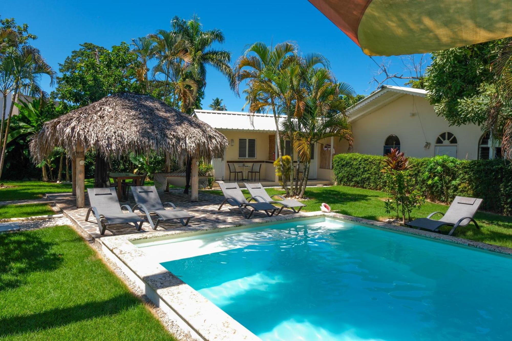 Hotel Enjoy Las Terrenas Exterior photo