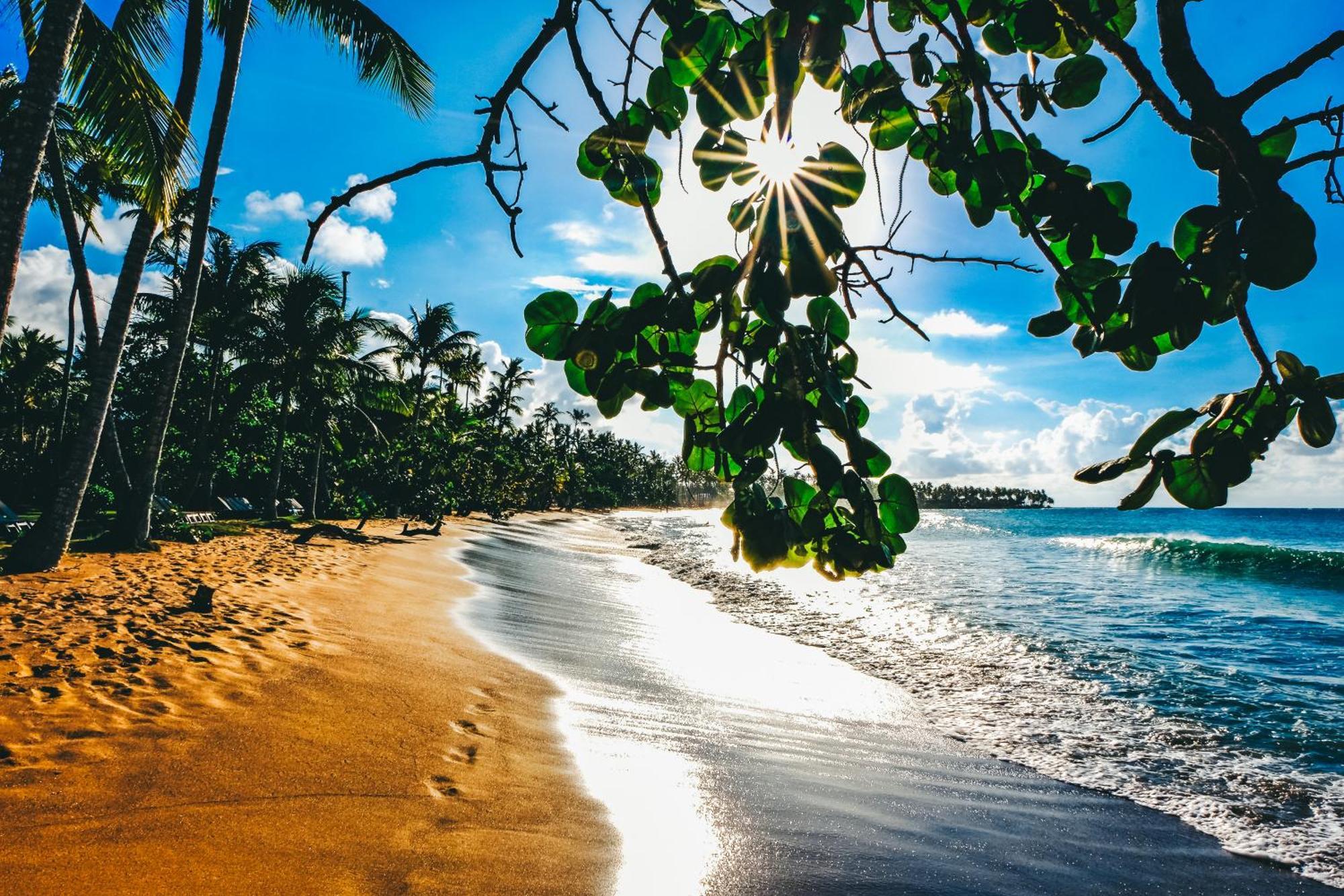 Hotel Enjoy Las Terrenas Exterior photo