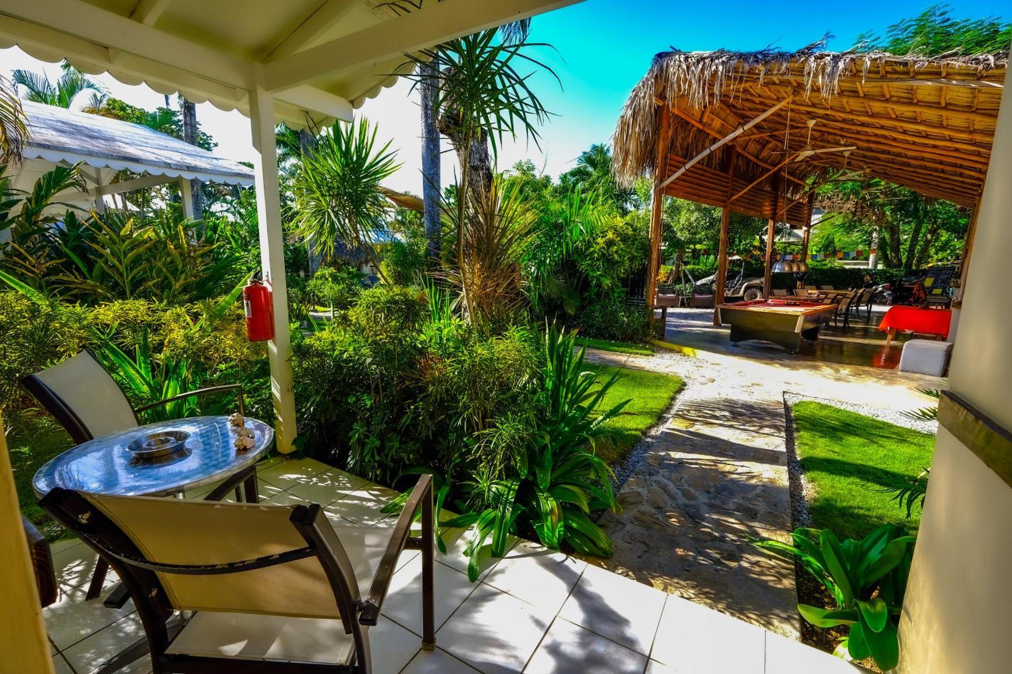 Hotel Enjoy Las Terrenas Exterior photo